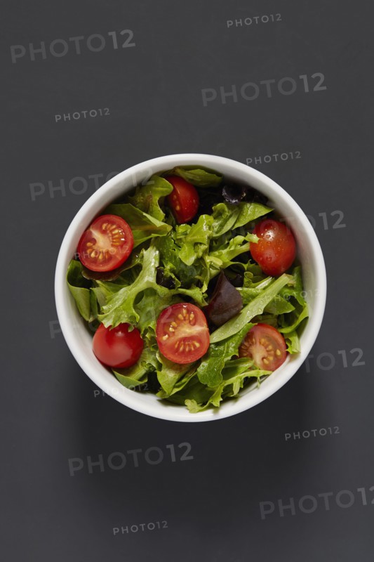 Fresh green salad with cherry tomatoes