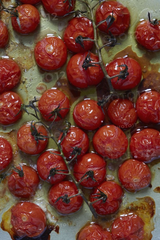 Baked cherry tomatoes with olive oil and salt