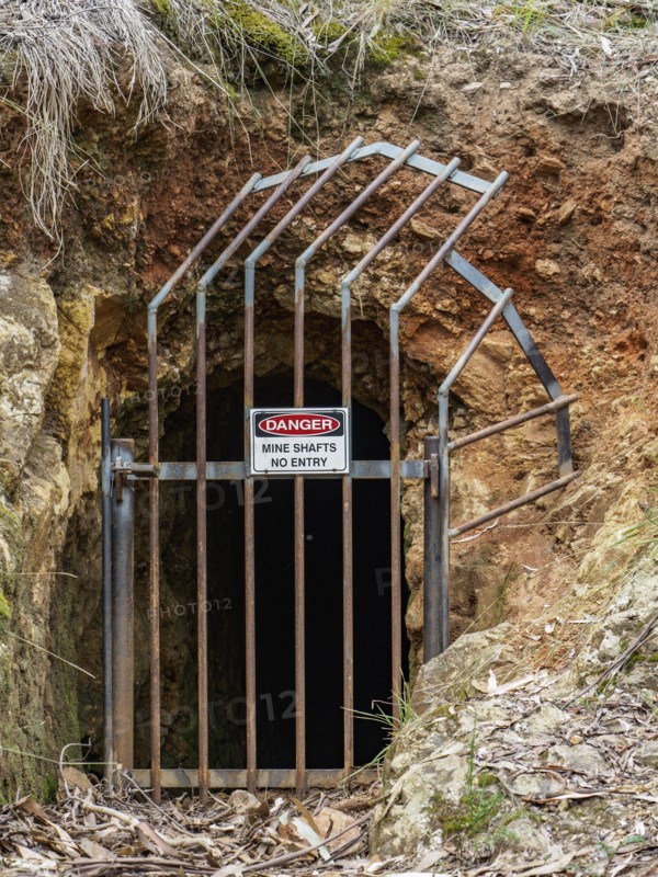 Entrance to main shaft with grate
