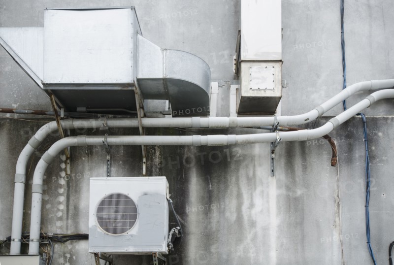 North Carolina, Air conditioner on wall