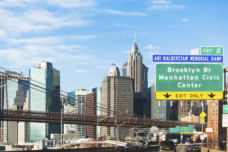 USA, New York State, New York City, Cityscape with Brooklyn Bridge
