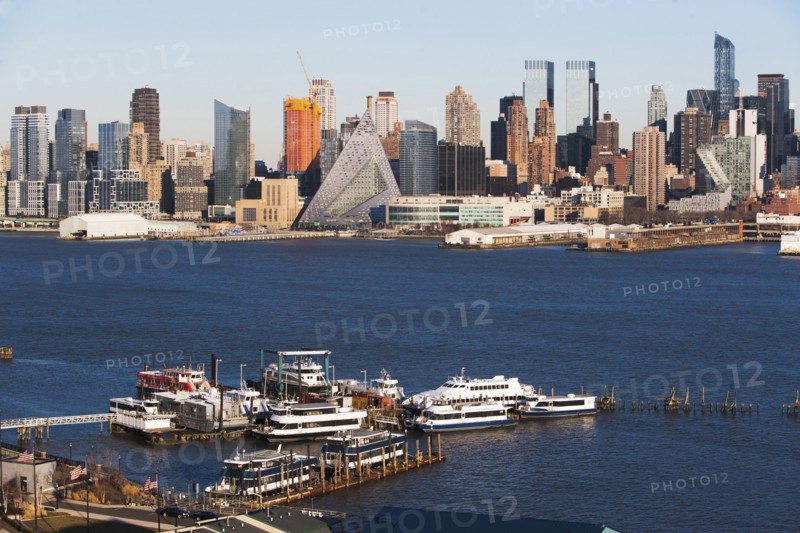 USA, New York State, New York City, Ships on Hudson River and city panorama in background