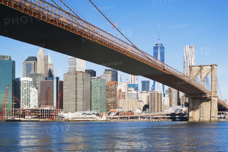 USA, New York State, New York City, Brooklyn Bridge and Manhattan