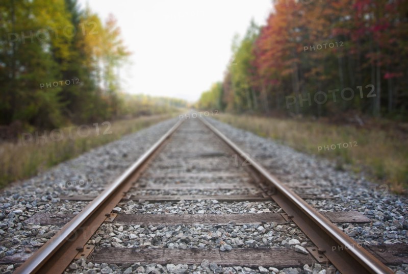 USA, New York State, Adirondack Mountains, Railroad tracks