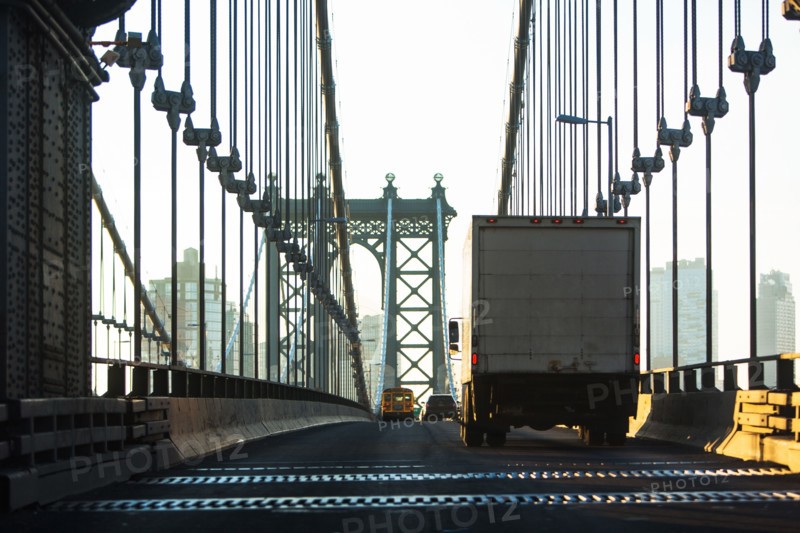 USA, New York, New York City, Semi- truck on Brooklyn Bridge