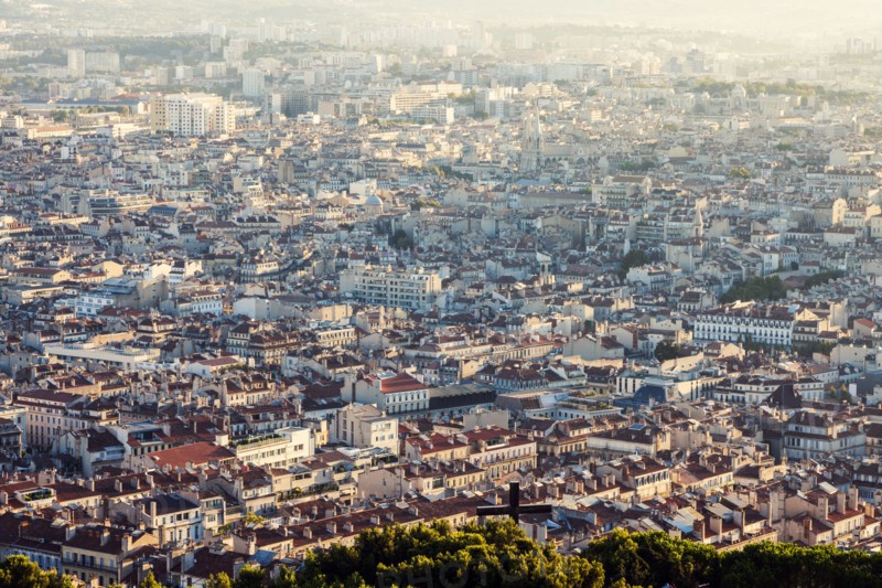 France, Provence-Alpes-Cote d'Azur, Marseille, Cityscape on sunny day