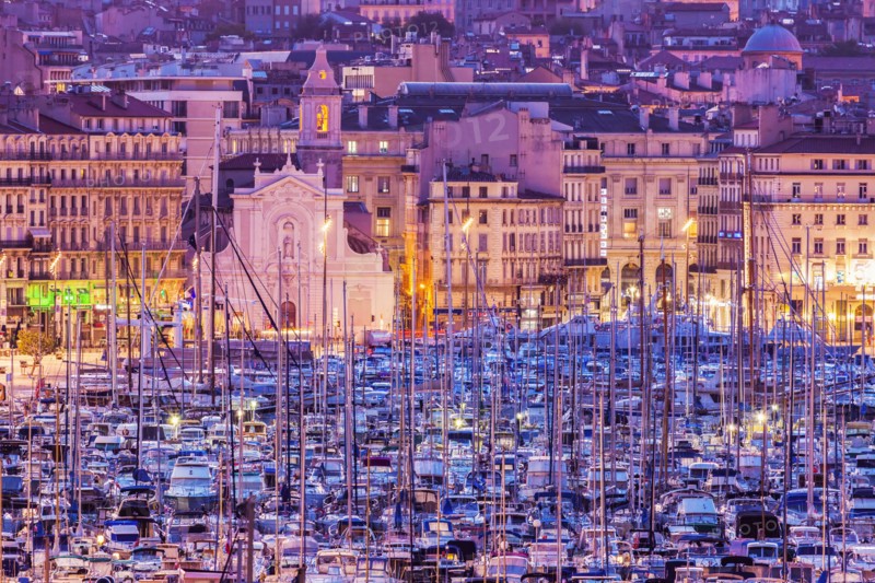 France, Provence-Alpes-Cote d'Azur, Marseille, Cityscape with Vieux port - Old Port at sunset