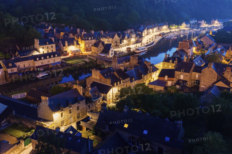 France, Brittany, Dinan, Cityscape with river at dusk
