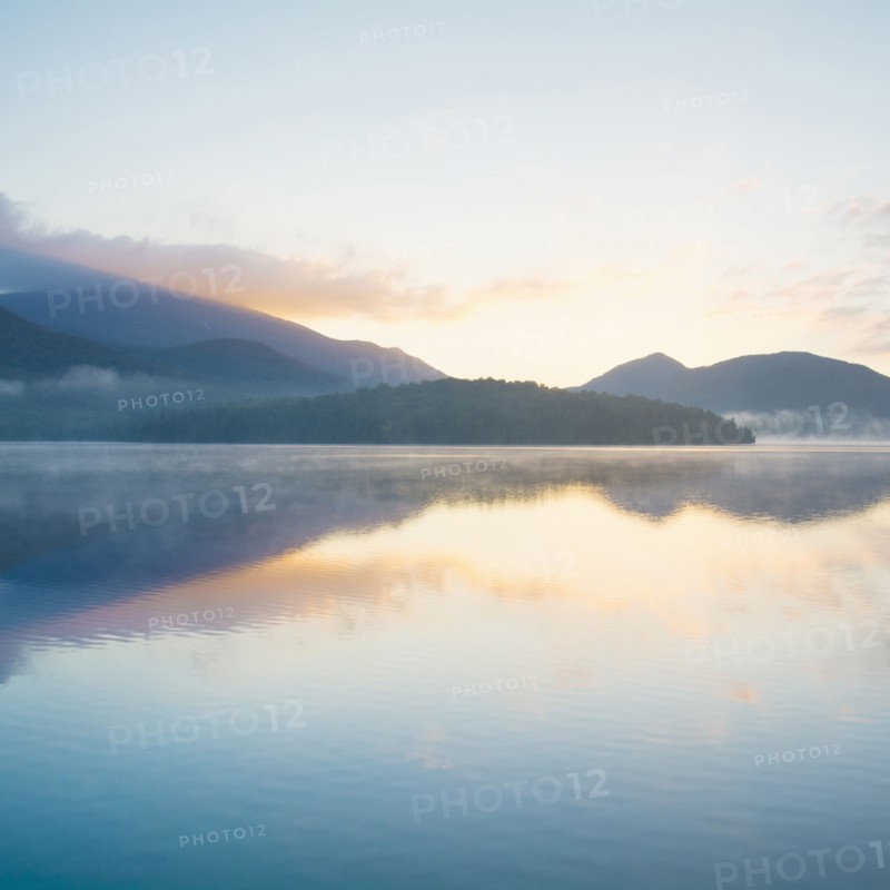 USA,  New York, Adirondack Mountains,  Lake Placid at sunrise