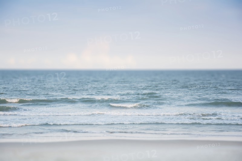 Seascape with waves