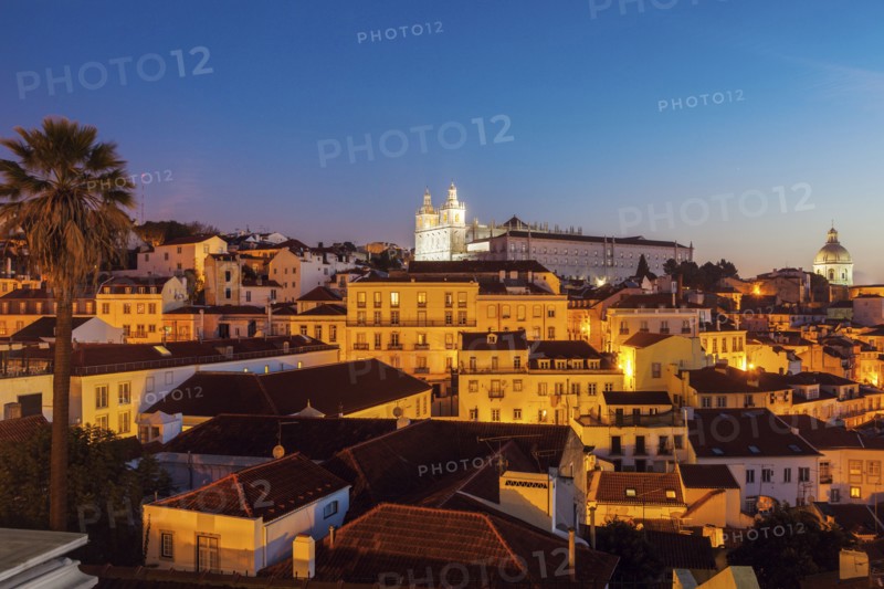Portugal, Lisbon, Panorama of Lisbon Old Town at sunrise