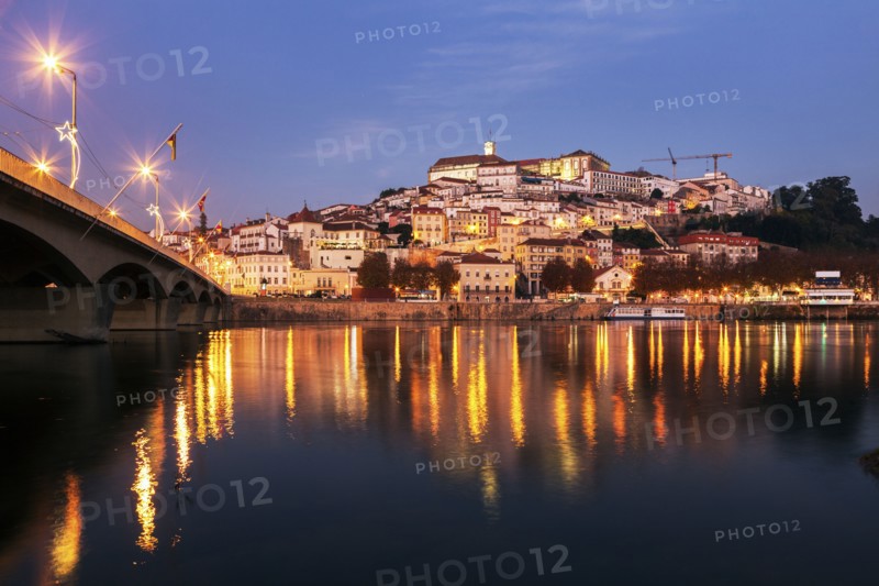 Portugal, Coimbra, Panorama of Coimbra across Mondego River