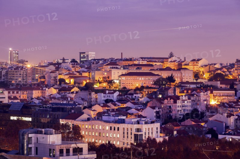 Portugal, Lisbon, Panorama of city at sunrise