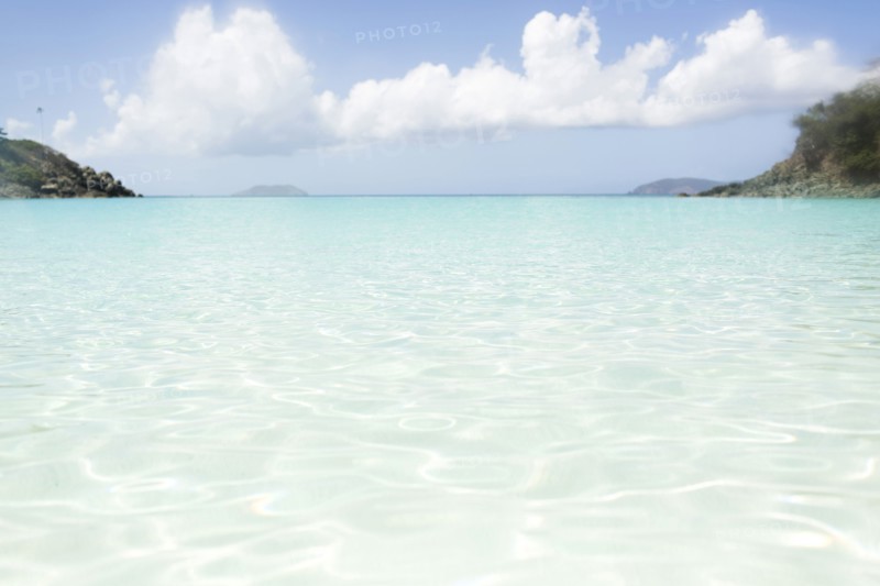 USA, Virgin Islands, Saint Thomas, Turquoise water of exotic sea