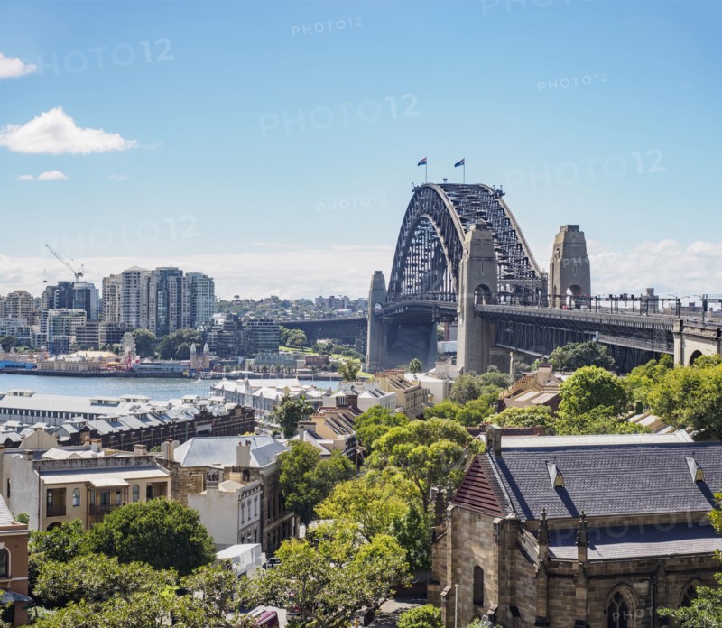 Australia, New South Wales, Sydney, Cityscape and bridge over harbor