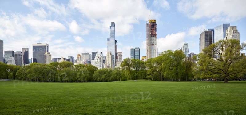 USA, New York State, New York City, Manhattan skyline with Central park in foreground