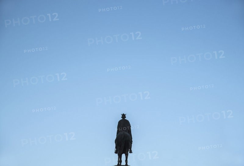 Spain, Andalusia, Seville, Plaza Nueva, Equestrian monument of king Ferdinand III