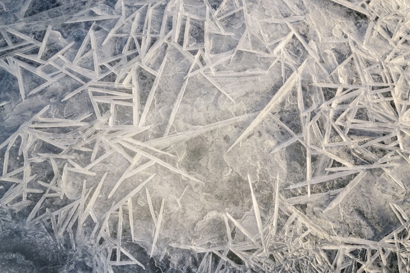 Ukraine, Dnepropetrovsk region, Dnepropetrovsk city, Ice patterns on frozen river