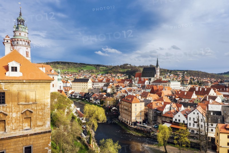 Czech Republic, South Bohemia, Cesky Krumlov, Storm clouds above old town
