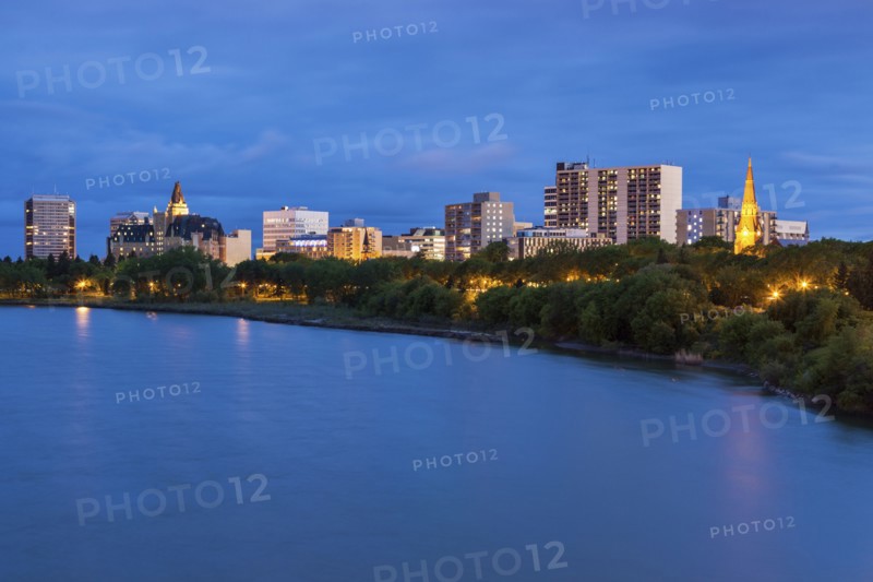 Canada, Saskatchewan, Saskatoon, Town by river