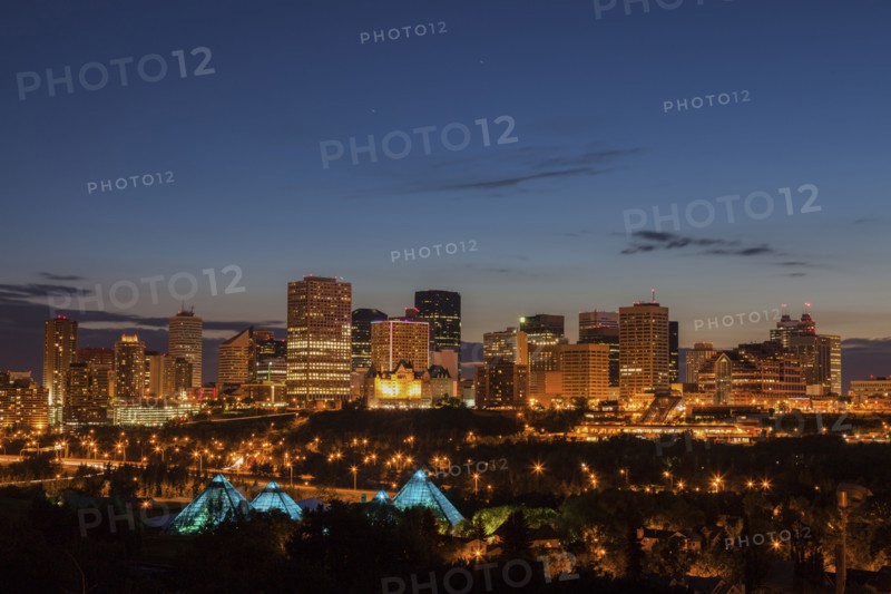 Canada, Alberta, Edmonton, Cityscape at dusk