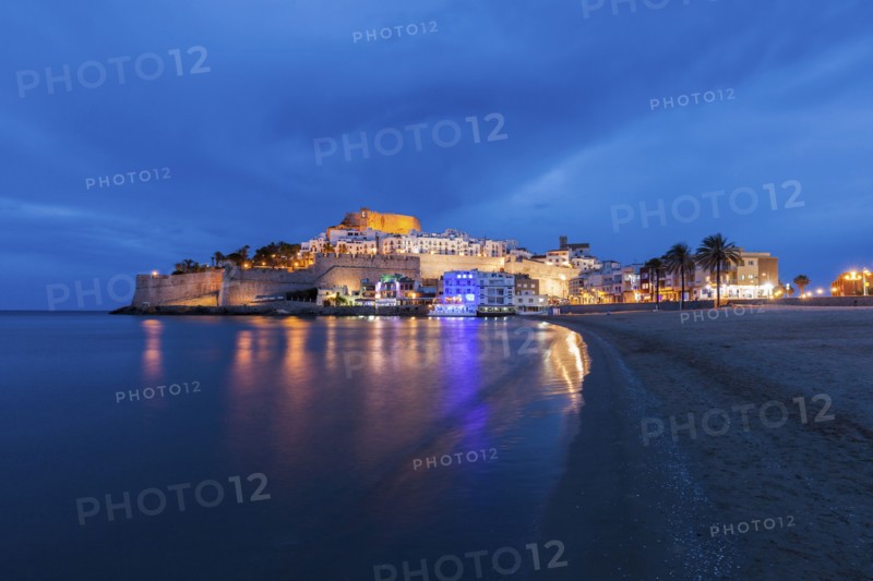 Spain, Valencian Community, Peniscola, Moody sky over Peniscola