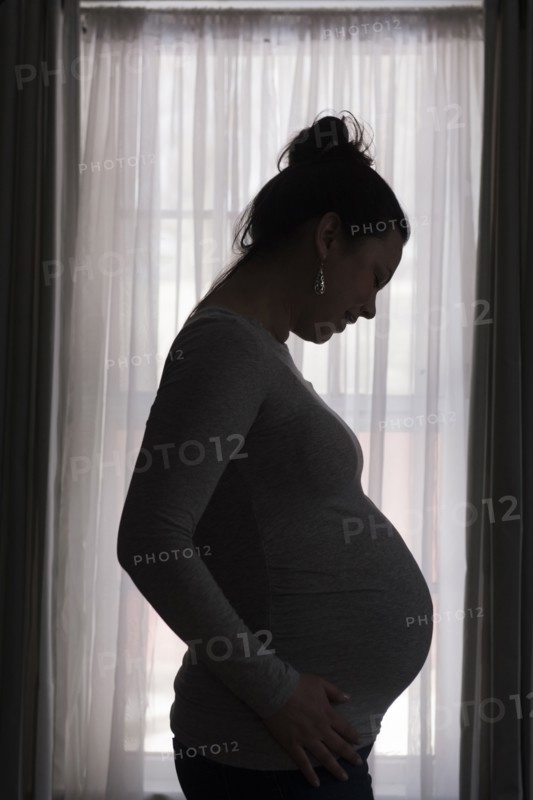 Silhouette of pregnant woman