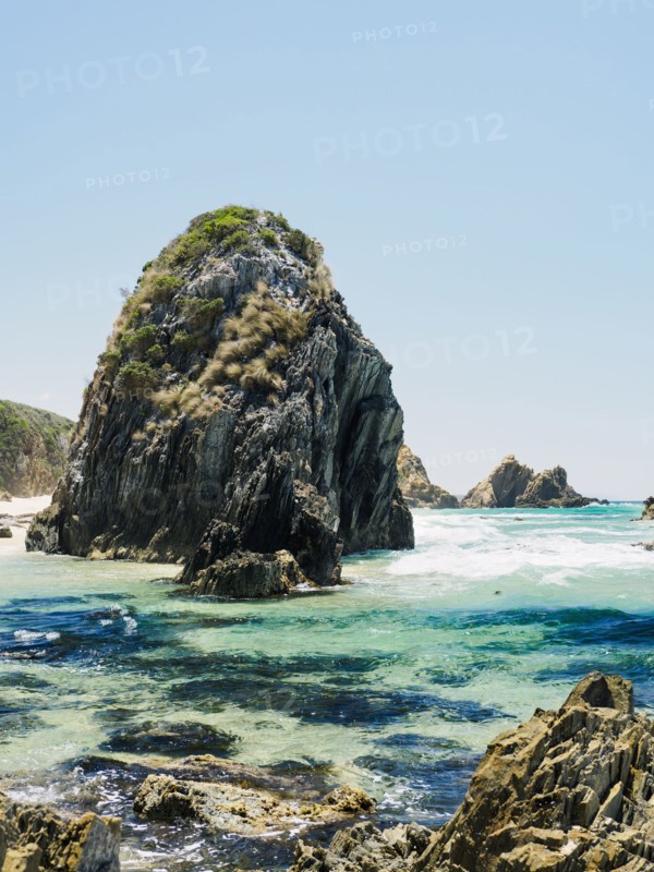 Australia, New South Wales, Bermagui, Clear sky above coastline