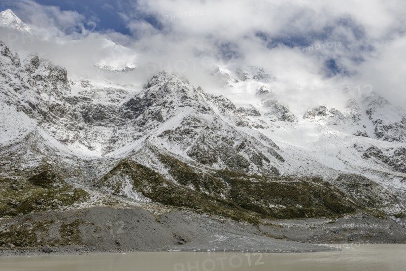Low cloud over mountains in Mount Cook National Park, New Zealand