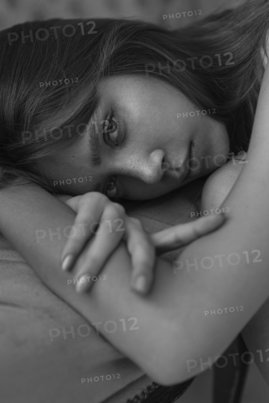 Black and white portrait of young woman