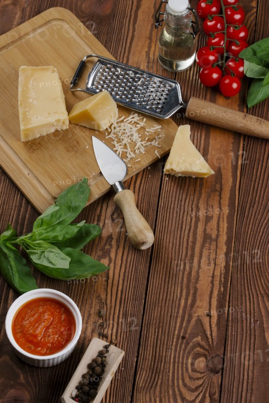 Ingredients for Margherita pizza