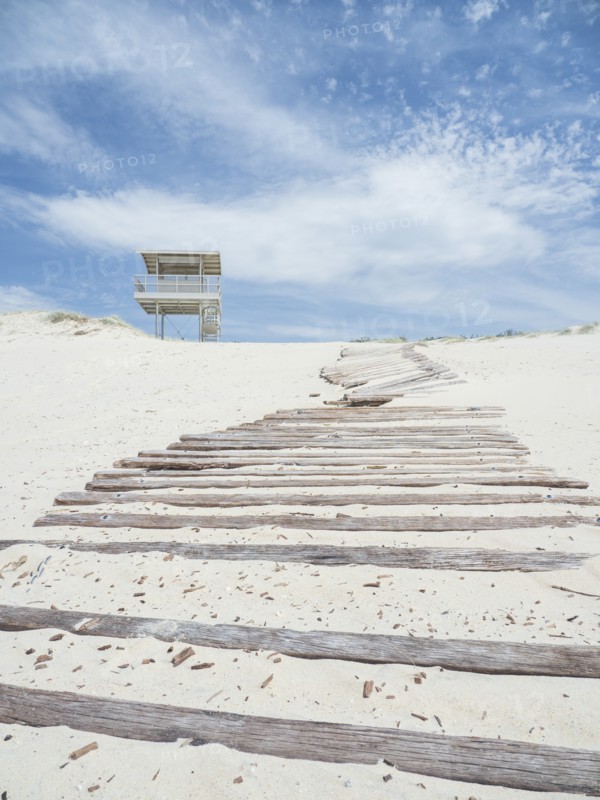 Lifeguard hut by boardwalk