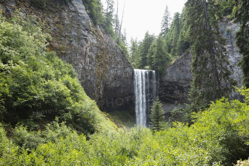 Tamanawas Falls in Mount Hood National Forest in yregon