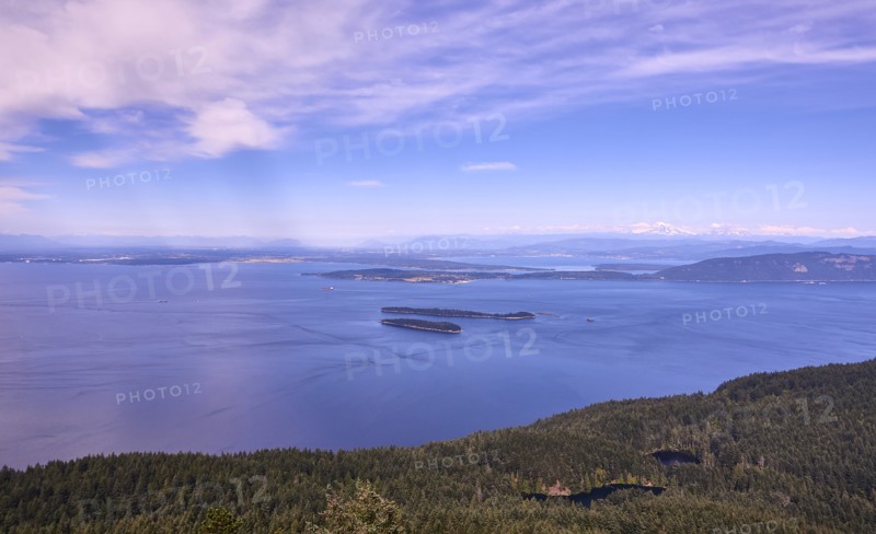 USA, Washington, San Juan County, Orcas Island, Mount Constitution ocean view