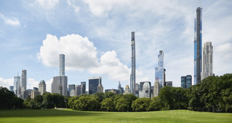 USA, New York, New York City, Skyscrapers around Central Park