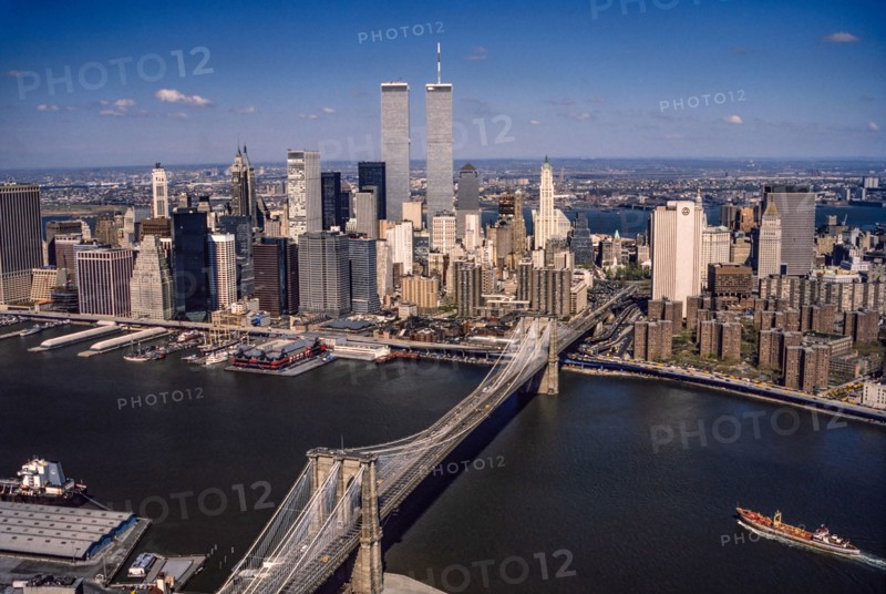 High angle view of Brooklyn Bridge and Manhattan skyscrapers with World Trade Center