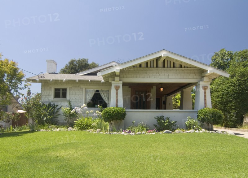 Exterior one story bungalow at Pasadena