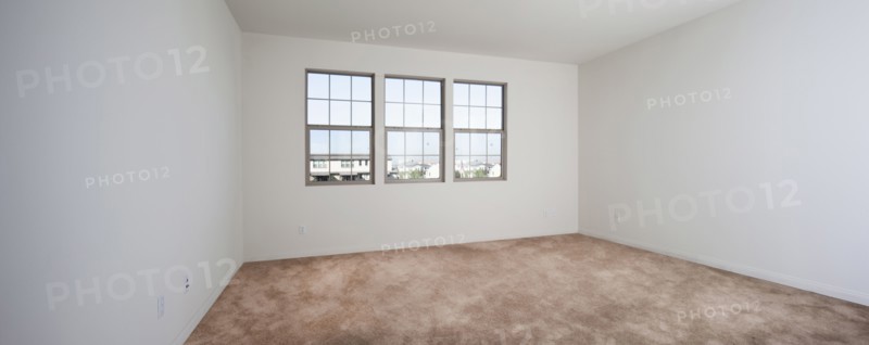 Empty room with white walls