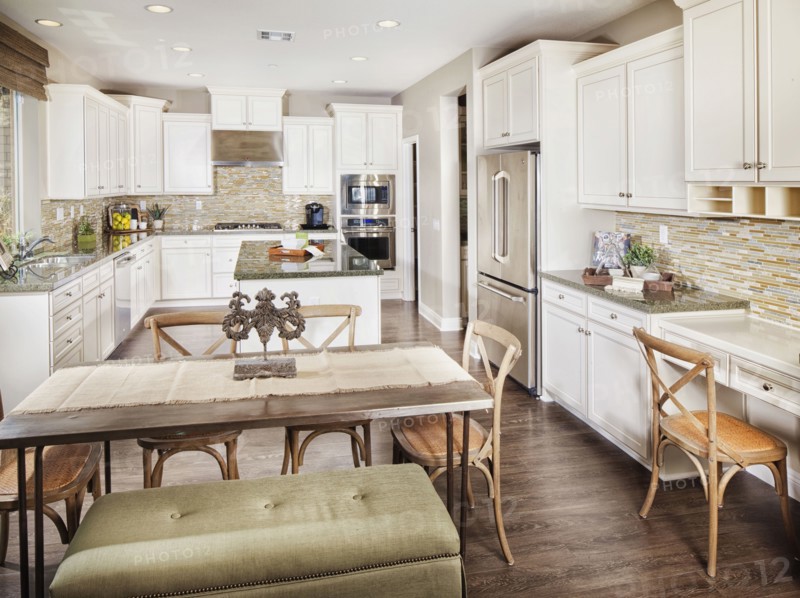 Open plan of dining area and kitchen