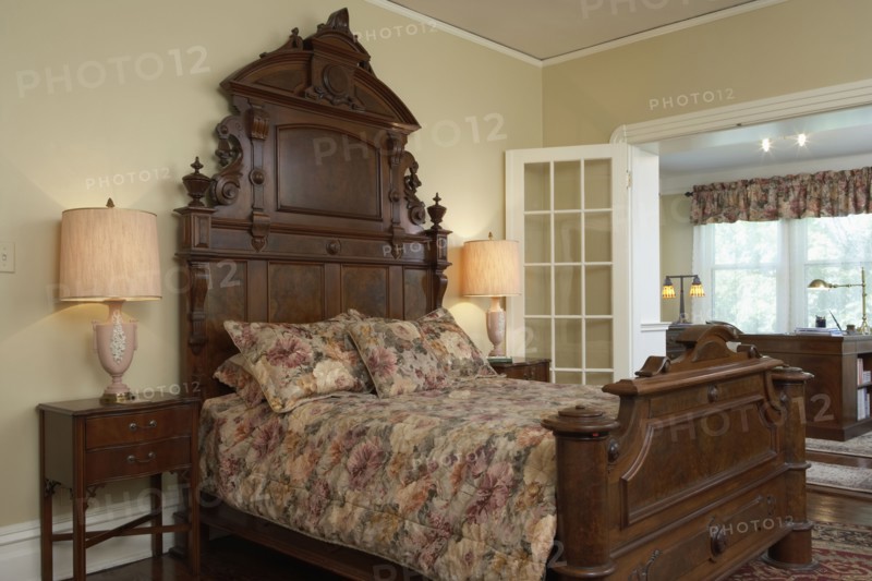 Walnut Victorian carved bed with 10ft high headboard