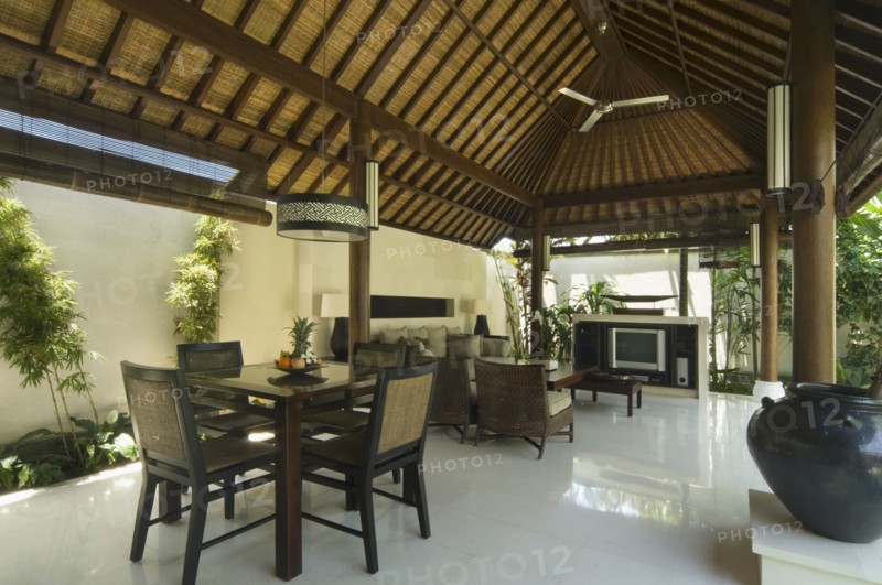 Sitting and dining area