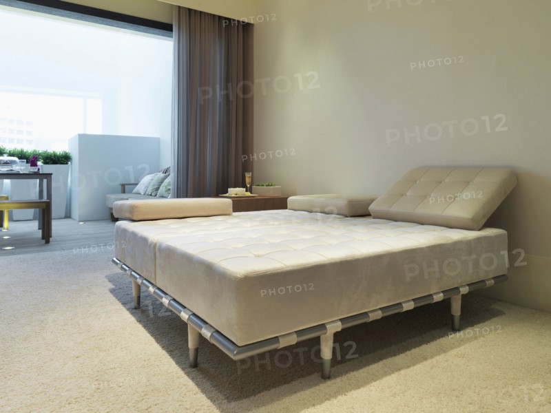 Modern daybed