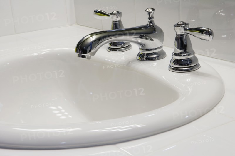 Traditional White Sink with Chrome Faucet