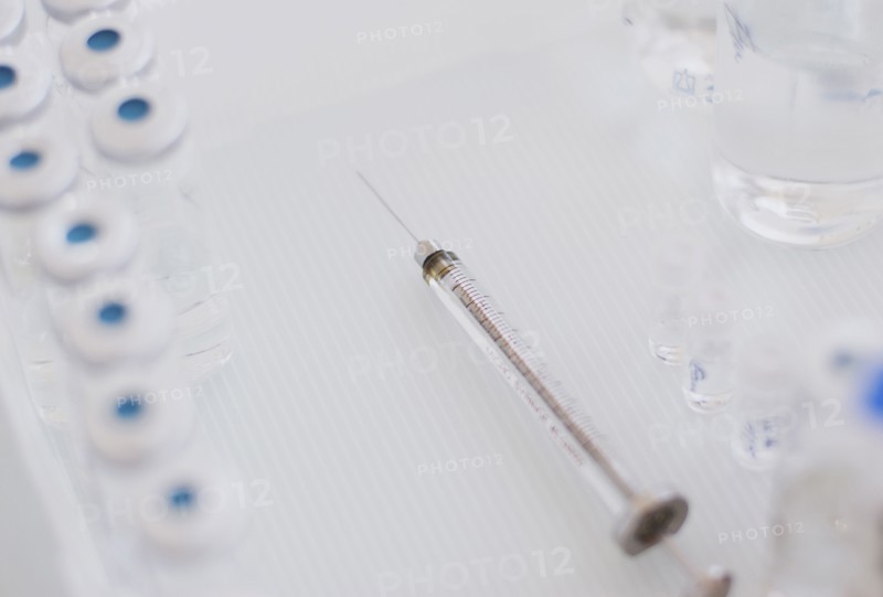 Syringe and sample tubes