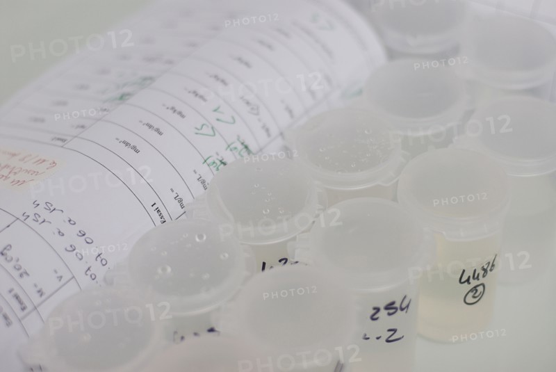 Report and sample containers