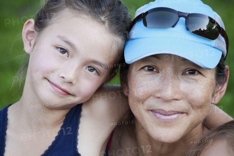 Japanese mother and daughter smiling