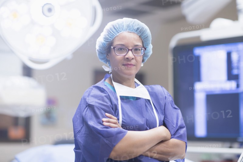African American surgeon in operating room