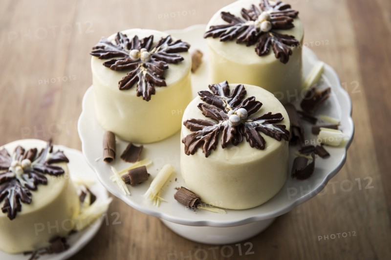 Miniature cheesecakes