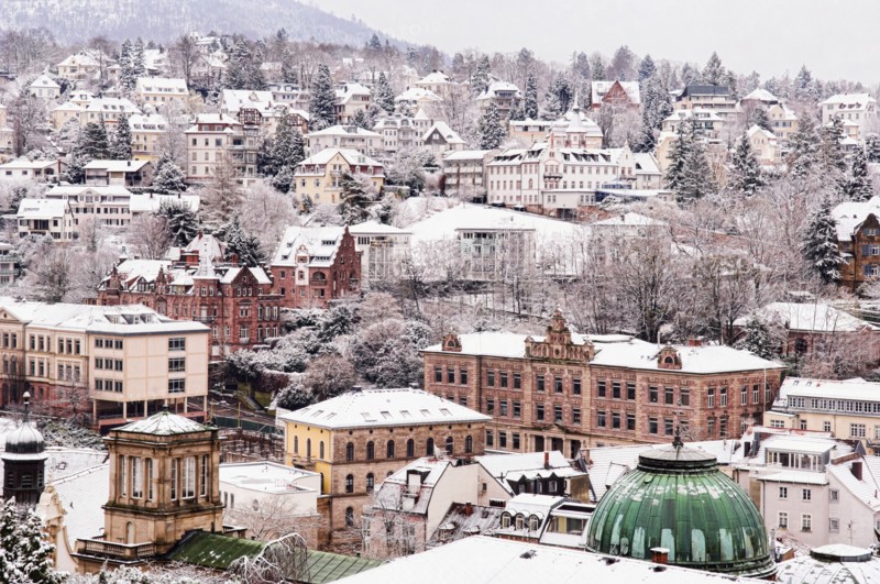 Snow in cityscape