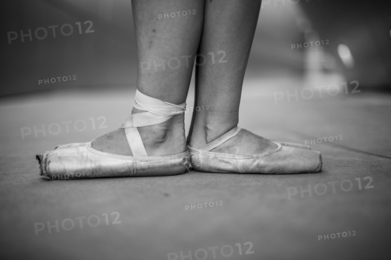 Ballet dancers wearing pointe shoes
